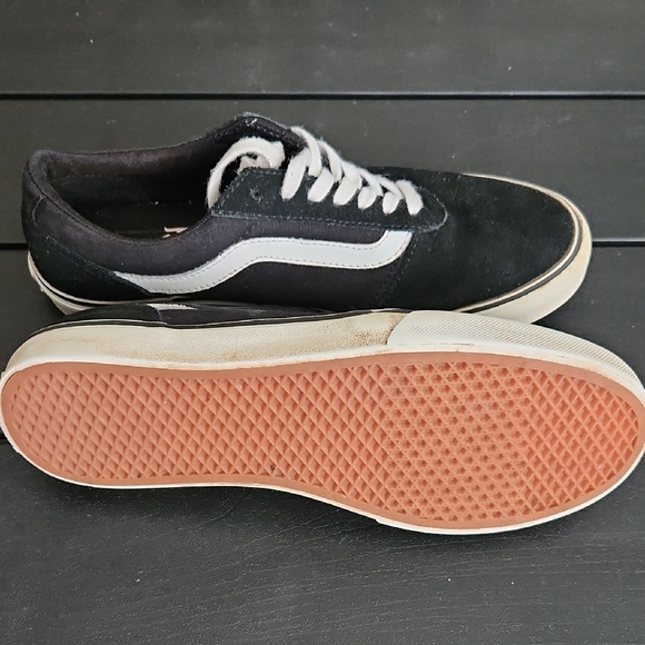 Vans Black and White Old Skool Style Sneakers - Picture 2 of 2
